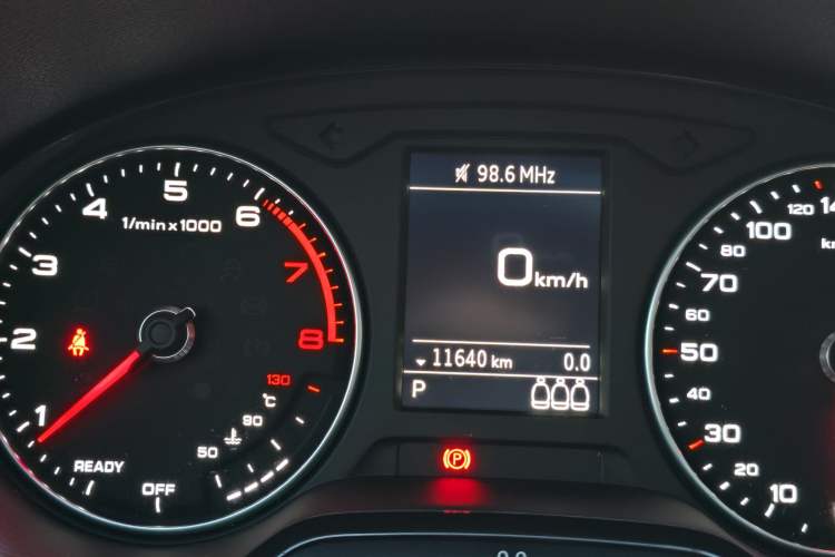Used Audi Q2L 2020 35 TFSI Fashion Dynamic Model Odometer Close Up
