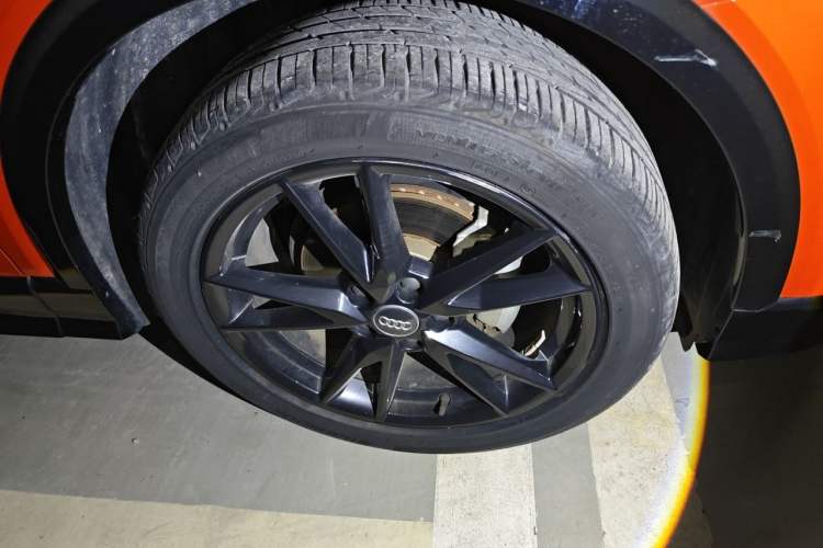 Used Audi Q2L 2020 35 TFSI Ambition Dynamic Edition Right Front Wheel Hub