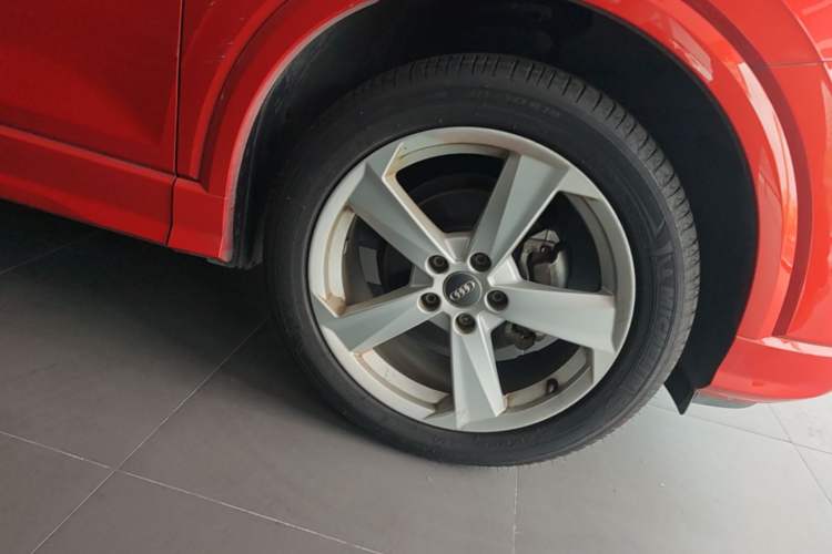 Used Audi Q2L 2020 35 TFSI Fashionable and Elegant Model Right Front Wheel Hub