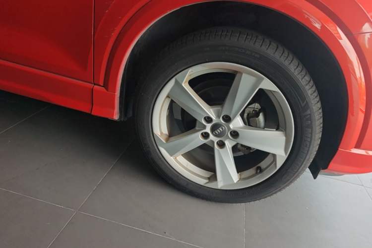 Used Audi Q2L 2020 35 TFSI Fashionable and Elegant Model Right Front Wheel Hub
