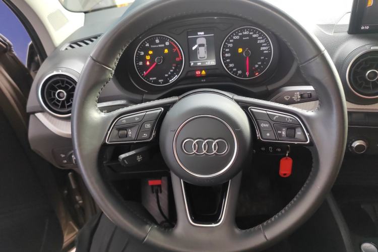Used Audi Q2L 2020 35 TFSI Ambition Dynamic Edition Steering Wheel