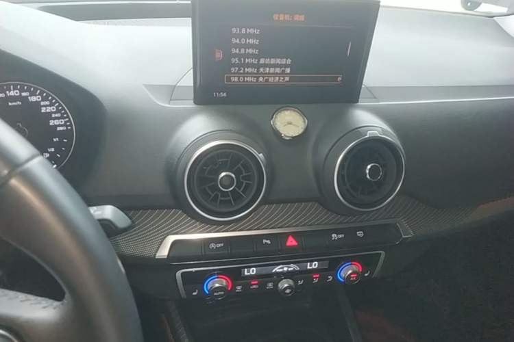 Used Audi Q2L 2021 35 TFSI Fashionable and Elegant Model Audio And AC Panel