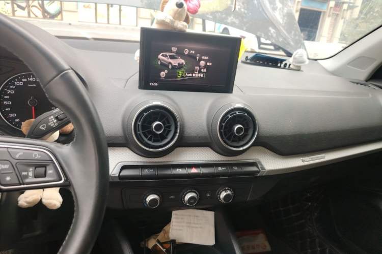 Used Audi Q2L 2021 35 TFSI Progressive Dynamic Edition Audio And AC Panel