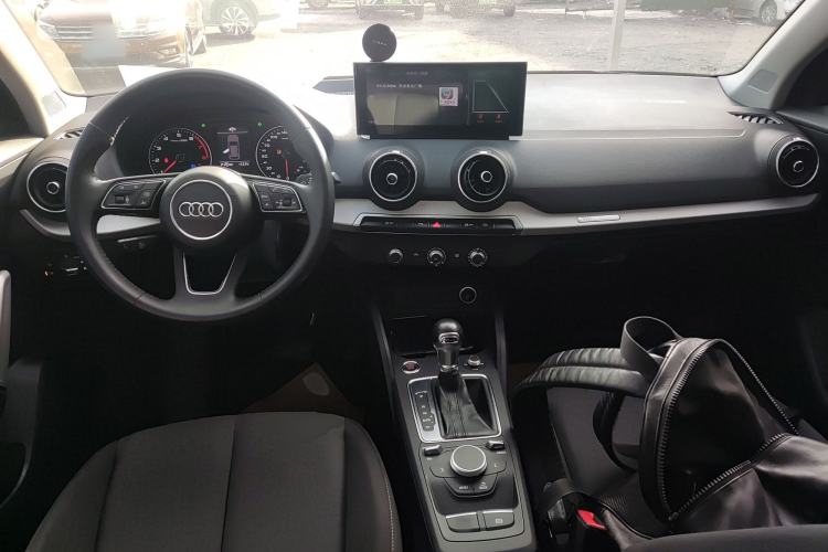Used Audi Q2L 2021 35 TFSI Progressive Dynamic Edition Center Console