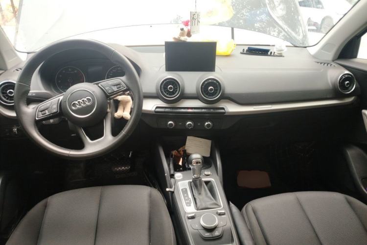 Used Audi Q2L 2021 35 TFSI Progressive Dynamic Edition Center Console