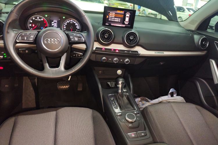 Used Audi Q2L 2021 35 TFSI Progressive Dynamic Edition Center Console