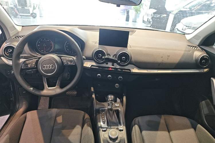 Used Audi Q2L 2021 35 TFSI Progressive Dynamic Edition Center Console