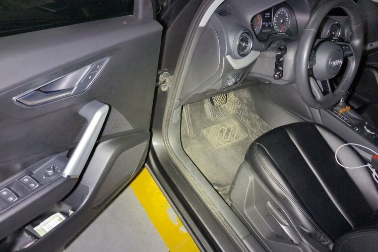 Used Audi Q2L 2021 35 TFSI Progressive Dynamic Edition Driver Seat
