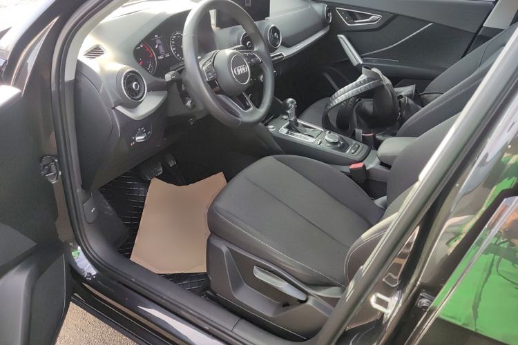 Used Audi Q2L 2021 35 TFSI Progressive Dynamic Edition Driver Seat