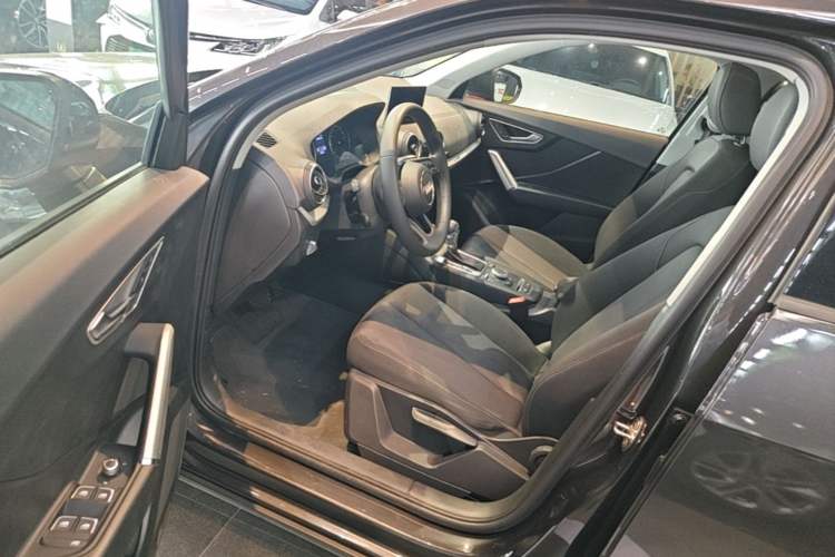 Used Audi Q2L 2021 35 TFSI Progressive Dynamic Edition Driver Seat
