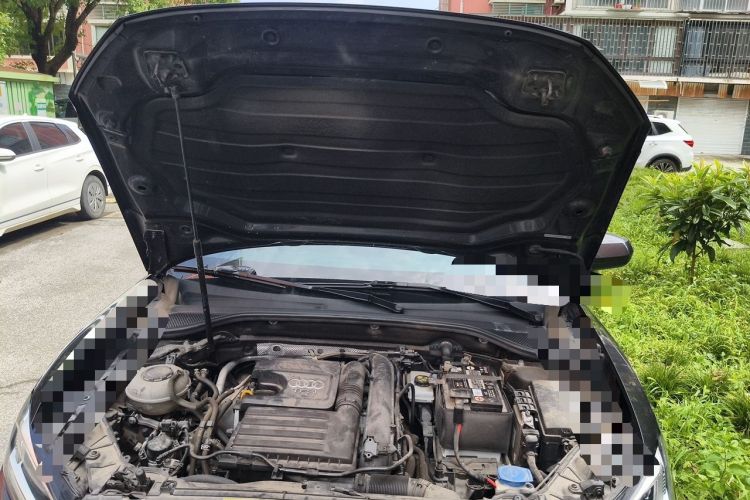 Used Audi Q2L 2021 35 TFSI Fashionable and Elegant Model Engine Bay