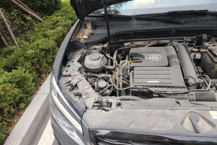 Used Audi Q2L 2021 35 TFSI Progressive Dynamic Edition Engine Bay Right