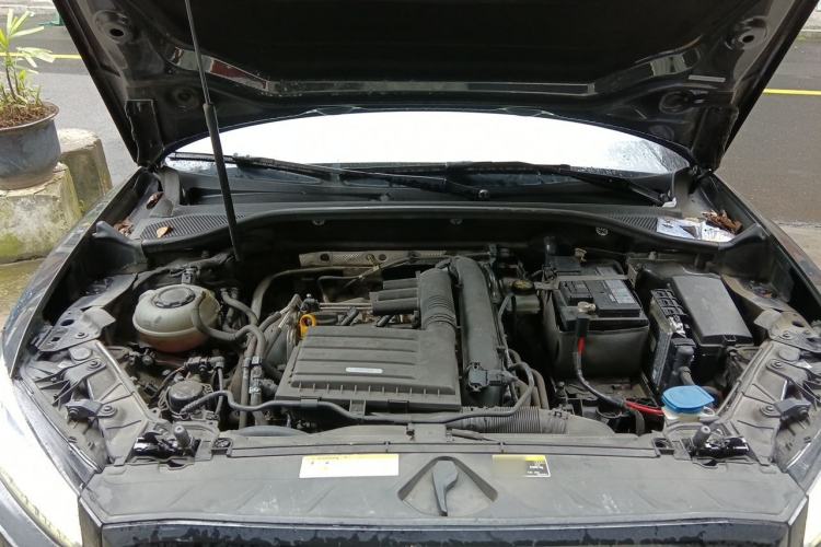 Used Audi Q2L 2021 35 TFSI Progressive Dynamic Edition Engine Bay