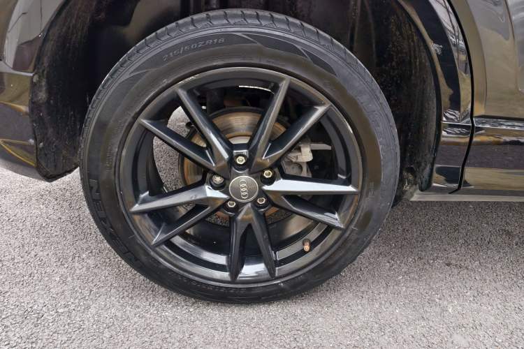 Used Audi Q2L 2021 35 TFSI Progressive Dynamic Edition Exterior 10