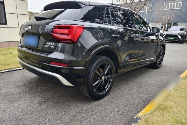 Used Audi Q2L 2021 35 TFSI Progressive Dynamic Edition Exterior 4