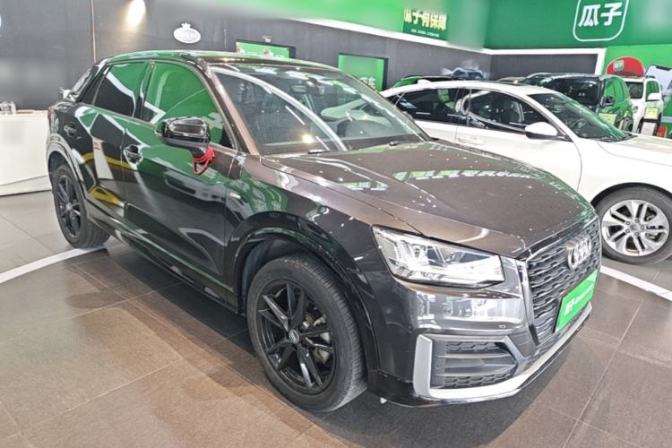 Used Audi Q2L 2021 35 TFSI Progressive Dynamic Edition Front Right 45 Deg