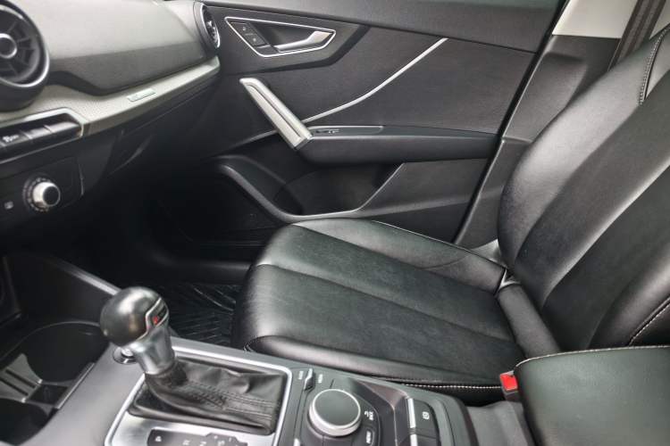Used Audi Q2L 2021 35 TFSI Progressive Dynamic Edition Interior 2