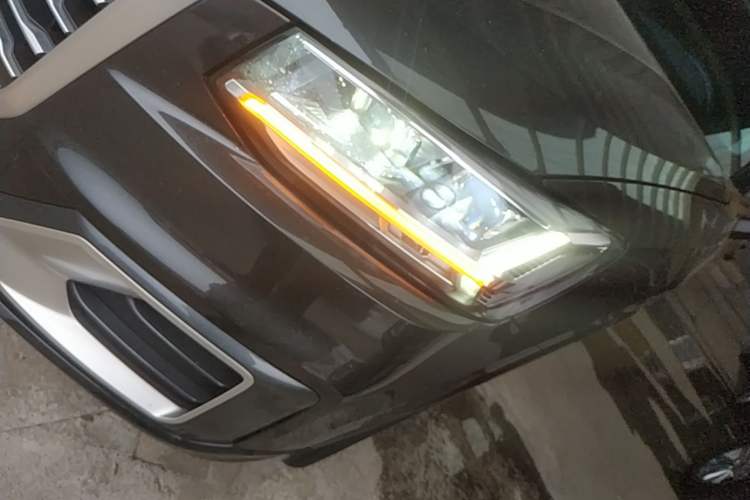 Used Audi Q2L 2021 35 TFSI Fashionable and Elegant Model Left Front Headlight