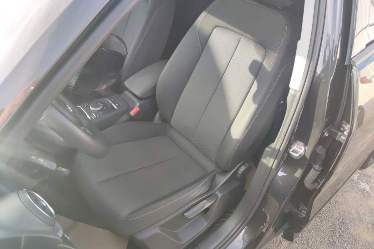 Used Audi Q2L 2021 35 TFSI Progressive Dynamic Edition Left Front Seat