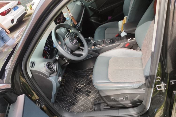 Used Audi Q2L 2021 35 TFSI Fashionable and Elegant Model Left Front Seat
