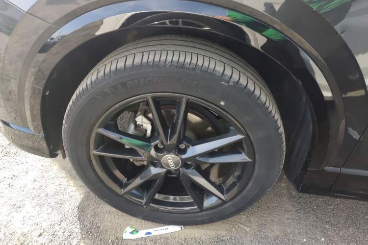 Used Audi Q2L 2021 35 TFSI Progressive Dynamic Edition Left Front Wheel Hub