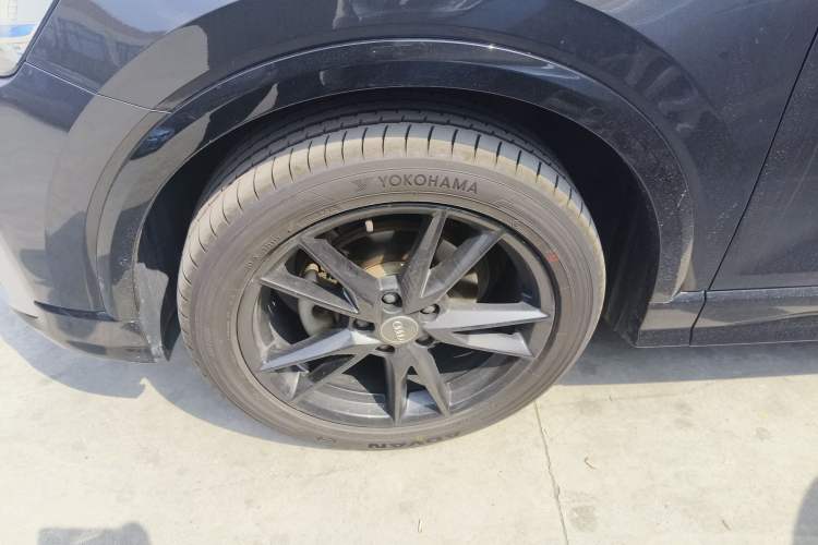 Used Audi Q2L 2021 35 TFSI Progressive Dynamic Edition Left Front Wheel Hub