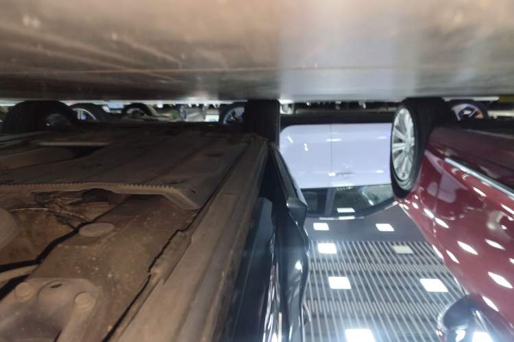 Used Audi Q2L 2021 35 TFSI Progressive Dynamic Edition Left Side Sill