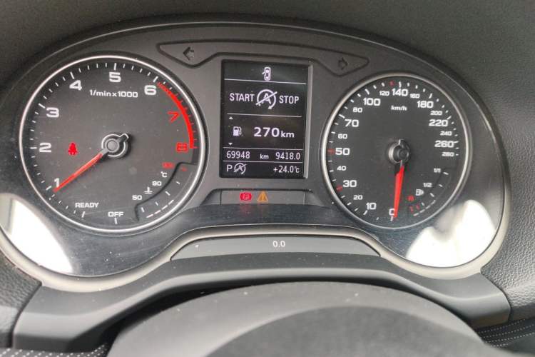Used Audi Q2L 2021 35 TFSI Fashion Dynamic Model Odometer Close Up