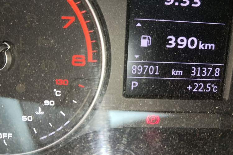 Used Audi Q2L 2021 35 TFSI Progressive Dynamic Edition Odometer Close Up