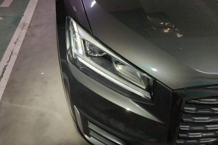 Used Audi Q2L 2021 35 TFSI Progressive Dynamic Edition Right Front Headlight