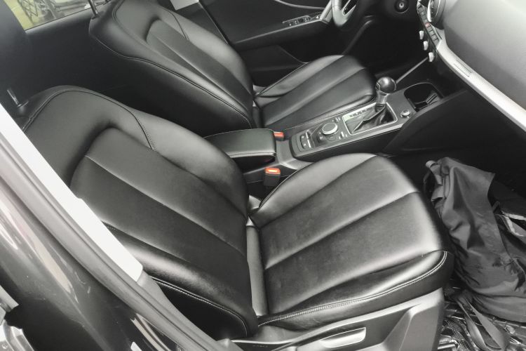 Used Audi Q2L 2021 35 TFSI Progressive Dynamic Edition Right Front Seat