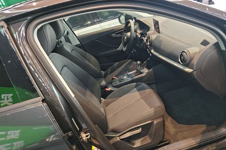 Used Audi Q2L 2021 35 TFSI Progressive Dynamic Edition Right Front Seat