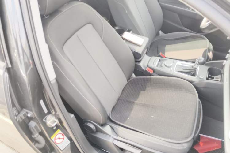 Used Audi Q2L 2021 35 TFSI Progressive Dynamic Edition Right Front Seat