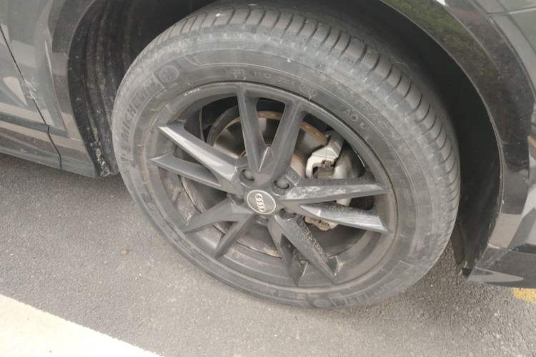 Used Audi Q2L 2021 35 TFSI Progressive Dynamic Edition Right Front Wheel Hub