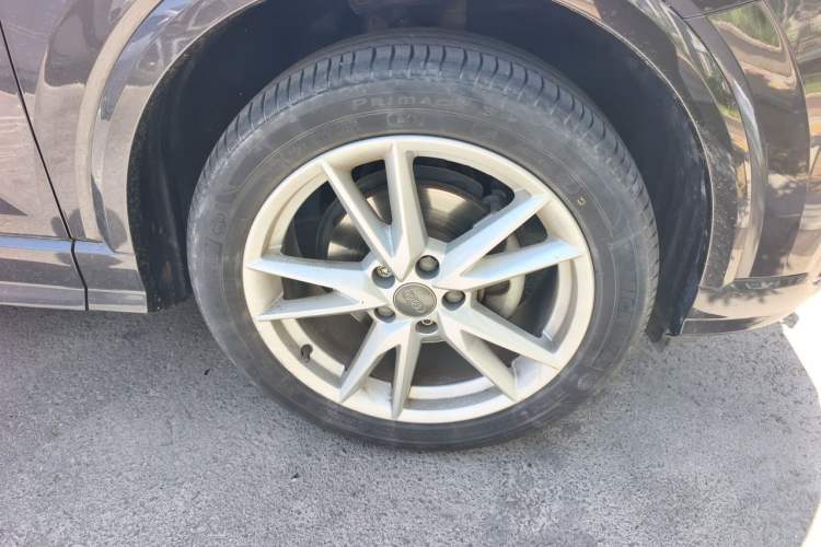 Used Audi Q2L 2021 35 TFSI Fashionable and Elegant Model Right Front Wheel Hub