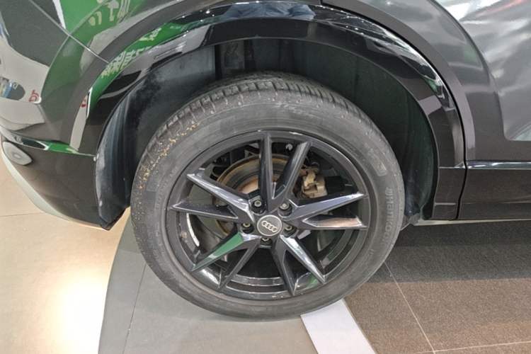 Used Audi Q2L 2021 35 TFSI Progressive Dynamic Edition Right Rear Wheel Hub