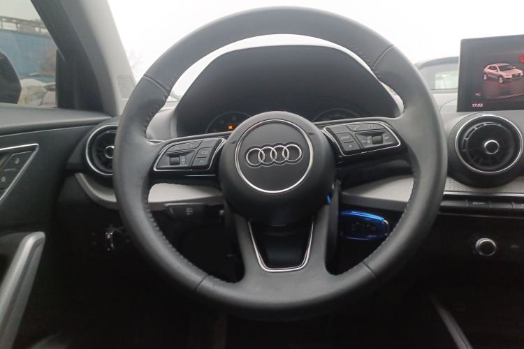 Used Audi Q2L 2021 35 TFSI Progressive Dynamic Edition Steering Wheel