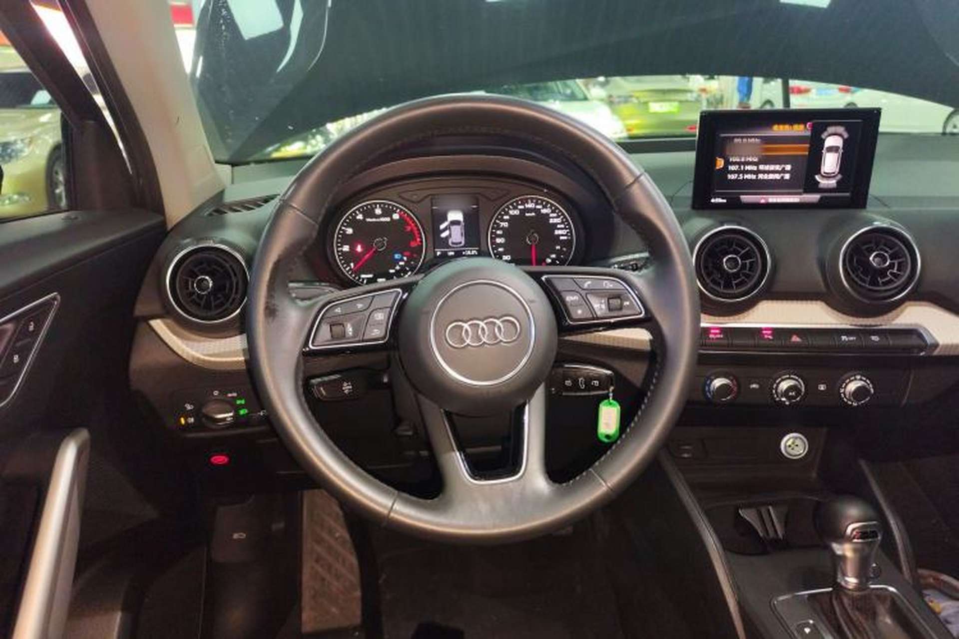 Used Audi Q2L 2021 35 TFSI Progressive Dynamic Edition Steering Wheel