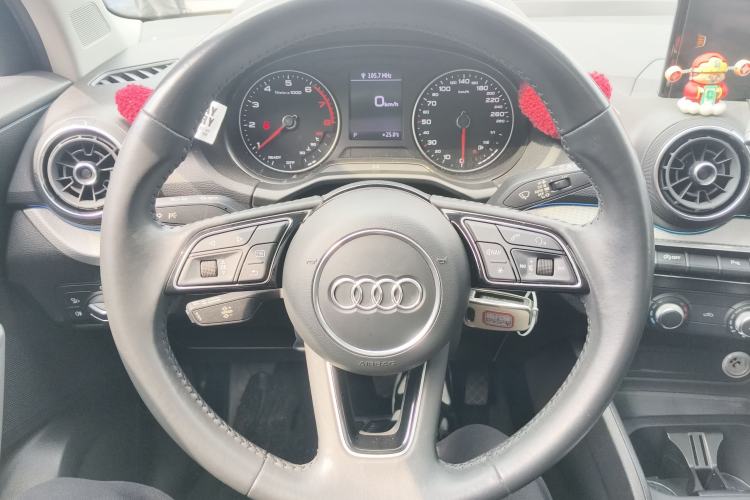 Used Audi Q2L 2021 35 TFSI Progressive Dynamic Edition Steering Wheel