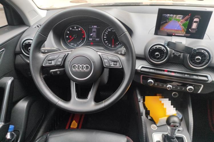 Used Audi Q2L 2021 35 TFSI Fashion Dynamic Model Steering Wheel