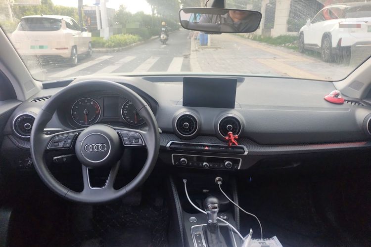 Used Audi Q2L 2021 35 TFSI Fashion Dynamic Model Center Console