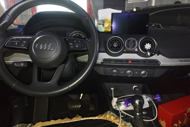 Used Audi Q2L 2021 35 TFSI Progressive Dynamic Edition Center Console