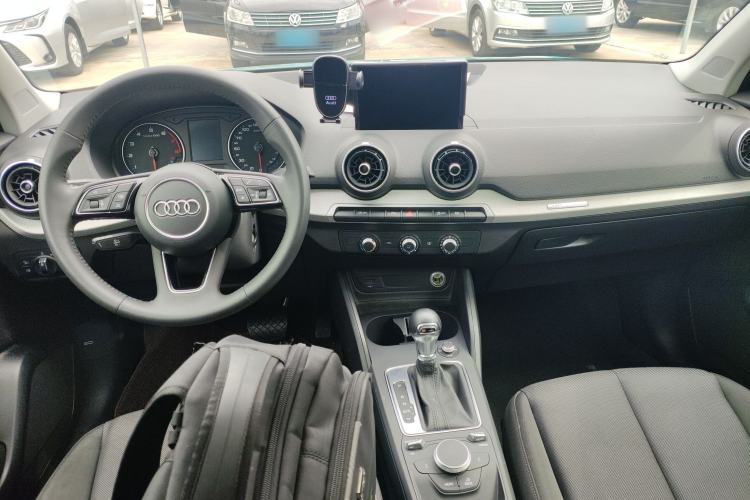 Used Audi Q2L 2021 35 TFSI Progressive Dynamic Edition Center Console
