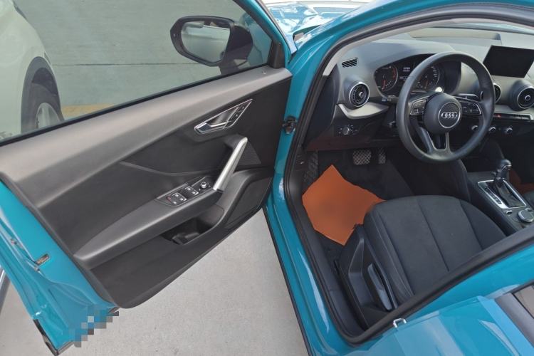 Used Audi Q2L 2021 35 TFSI Progressive Dynamic Edition Driver Seat