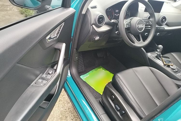 Used Audi Q2L 2021 35 TFSI Progressive Dynamic Edition Driver Seat