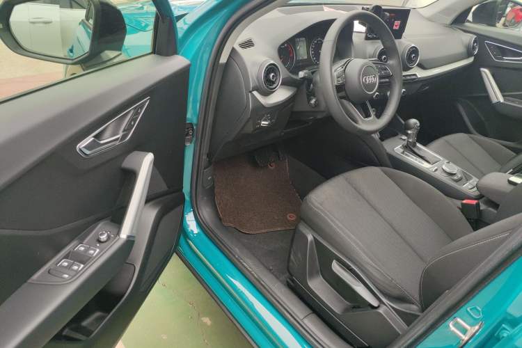 Used Audi Q2L 2021 35 TFSI Progressive Dynamic Edition Driver Seat