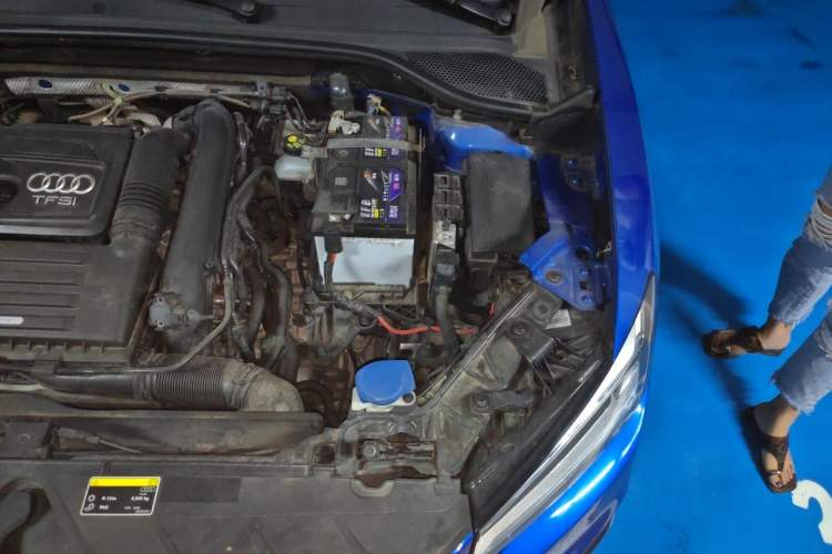 Used Audi Q2L 2021 35 TFSI Fashion Dynamic Model Engine Bay Left