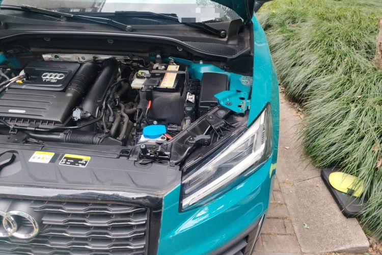 Used Audi Q2L 2021 35 TFSI Fashion Dynamic Model Engine Bay Left