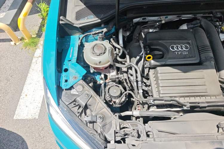 Used Audi Q2L 2021 35 TFSI Progressive Dynamic Edition Engine Bay Right