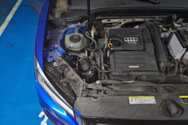 Used Audi Q2L 2021 35 TFSI Fashion Dynamic Model Engine Bay Right